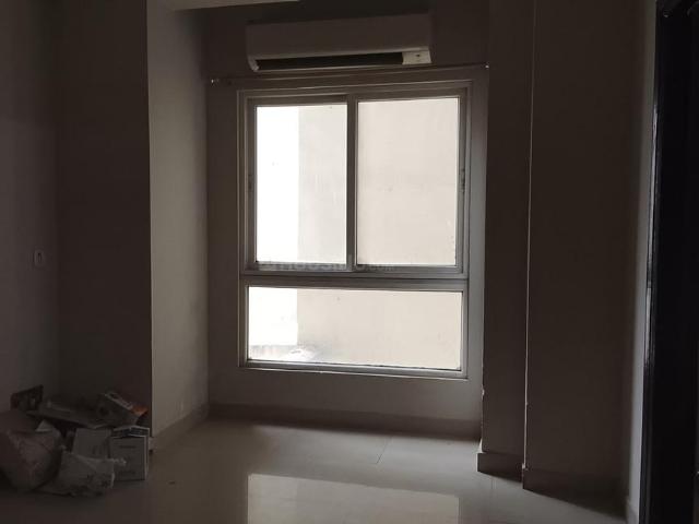 2 BHK Apartment in Sector 78 for rent Noida. The reference number is 20975680