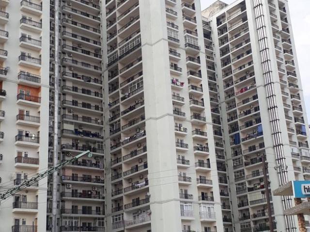 2 BHK Apartment in Sector 78 for resale Noida. The reference number is 12910909