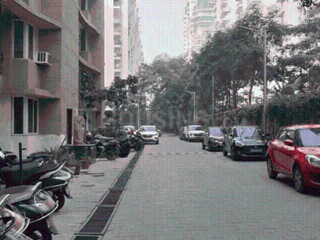 2 BHK Apartment in Sector 78 for resale Noida. The reference number is 20845880