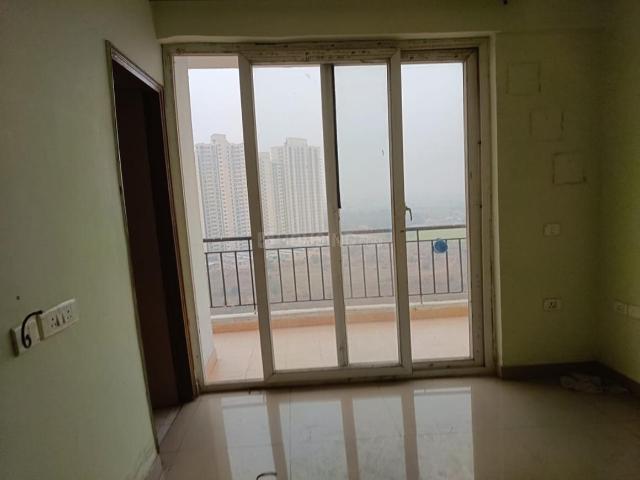 2 BHK Apartment in Sector 79 for resale Gurgaon. The reference number is 17969107