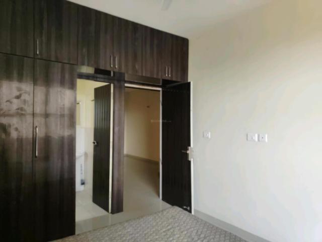 2 BHK Apartment in Sector 70 for rent Gurgaon. The reference number is 19639037