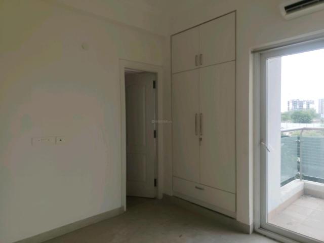 2 BHK Apartment in Sector 70 for rent Gurgaon. The reference number is 19829209