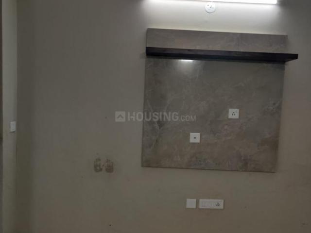 2 BHK Apartment in Sector 70 for rent Gurgaon. The reference number is 19847732