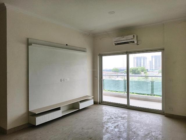 2 BHK Apartment in Sector 70 for rent Gurgaon. The reference number is 20439673
