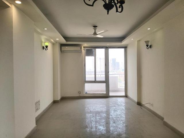 2 BHK Apartment in Sector 70 for rent Gurgaon. The reference number is 20443760