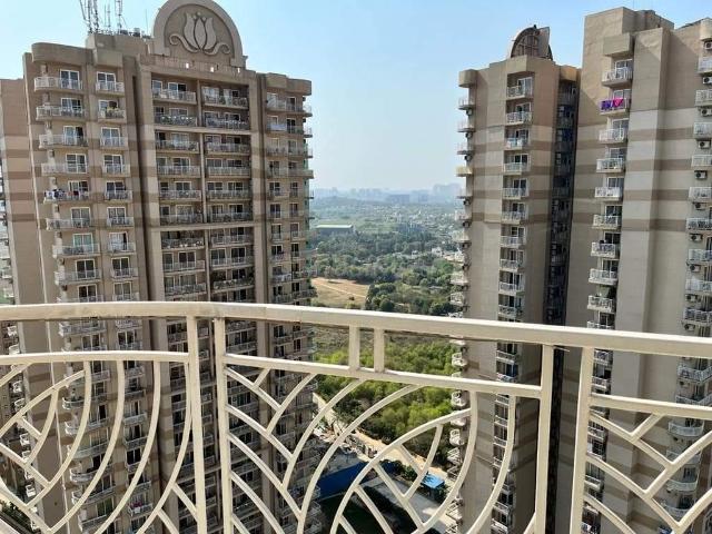 2 BHK Apartment in Sector 70 for resale Gurgaon. The reference number is 12101623