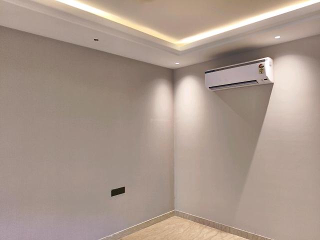 2 BHK Apartment in Sector 70 for resale Gurgaon. The reference number is 19879203