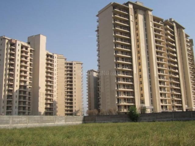 2 BHK Apartment in Sector 70 for resale Gurgaon. The reference number is 20439791