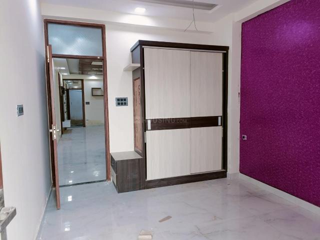 2 BHK Apartment in Sector 70 for resale Noida. The reference number is 16837265