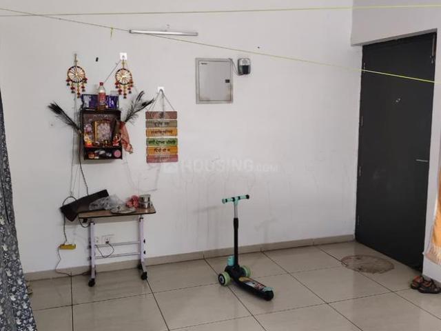 2 BHK Apartment in Sector 70 for resale Noida. The reference number is 20775624