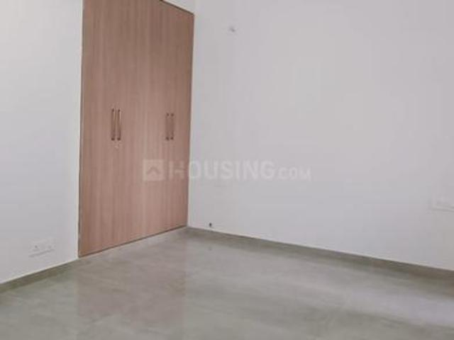 2 BHK Apartment in Sector 70 for resale Noida. The reference number is 20073894