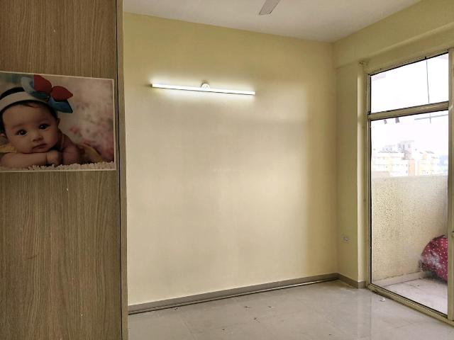 2 BHK Apartment in Sector 70A for rent Gurgaon. The reference number is 15335437