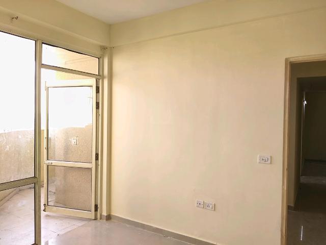 2 BHK Apartment in Sector 70A for rent Gurgaon. The reference number is 17163383