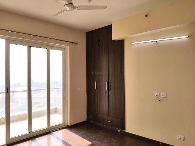 2 BHK Apartment in Sector 70A for rent Gurgaon. The reference number is 19275331