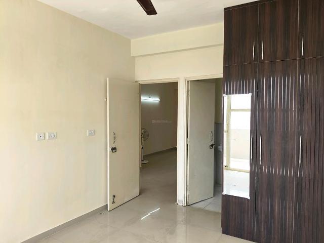 2 BHK Apartment in Sector 70A for rent Gurgaon. The reference number is 19409605