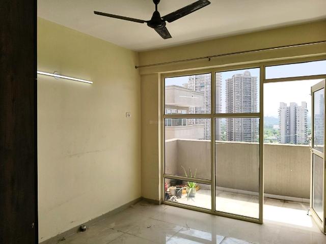 2 BHK Apartment in Sector 70A for rent Gurgaon. The reference number is 19410667