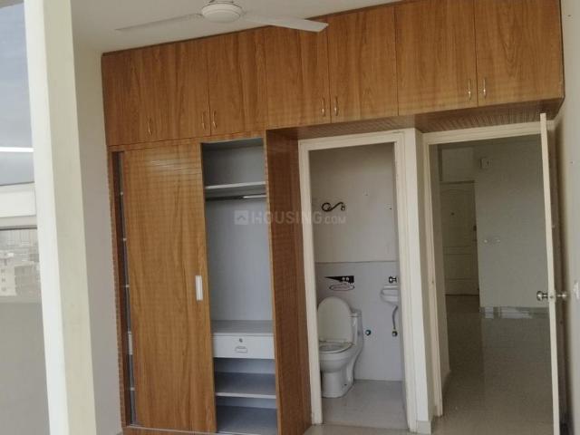 2 BHK Apartment in Sector 70A for rent Gurgaon. The reference number is 19789950