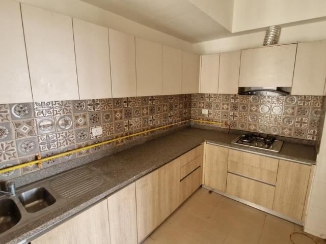2 BHK Apartment in Sector 70A for rent Gurgaon. The reference number is 20399108