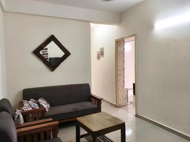 2 BHK Apartment in Sector 70A for rent Gurgaon. The reference number is 20726579