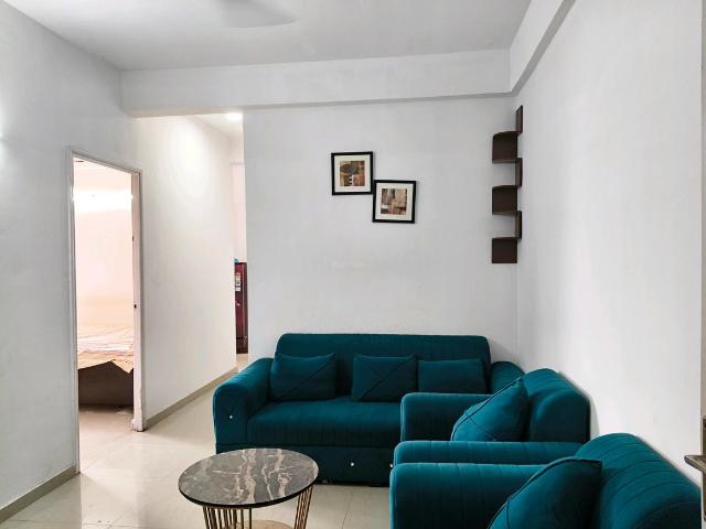 2 BHK Apartment in Sector 70A for rent Gurgaon. The reference number is 20727069