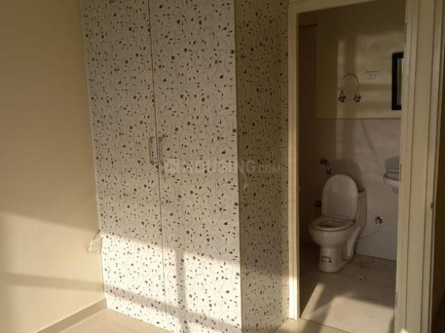 2 BHK Apartment in Sector 70A for rent Gurgaon. The reference number is 20806332