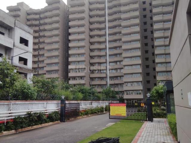 2 BHK Apartment in Sector 70A for resale Golf Course Extension Road. The reference number is 17010391