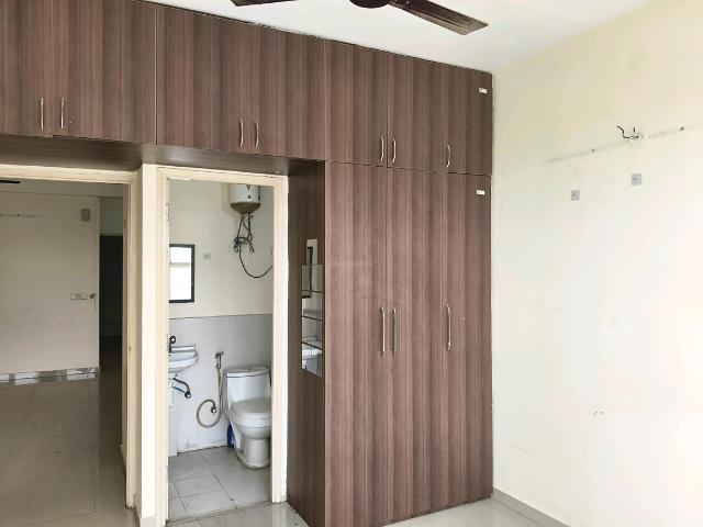 2 BHK Apartment in Sector 70A for resale Gurgaon. The reference number is 19934965