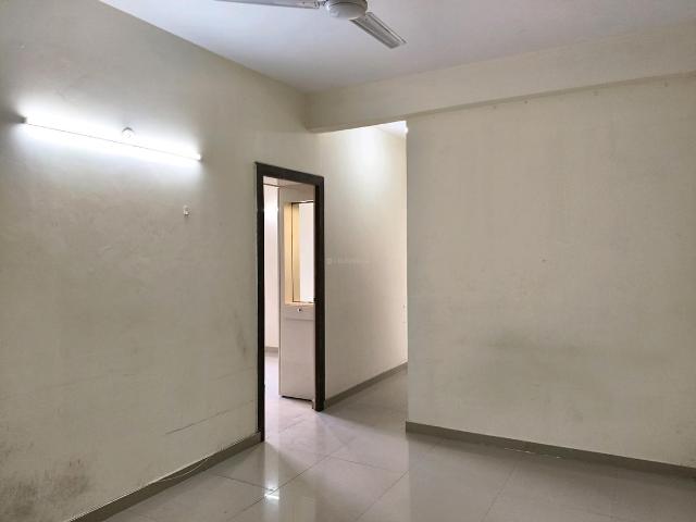 2 BHK Apartment in Sector 70A for resale Gurgaon. The reference number is 19935017