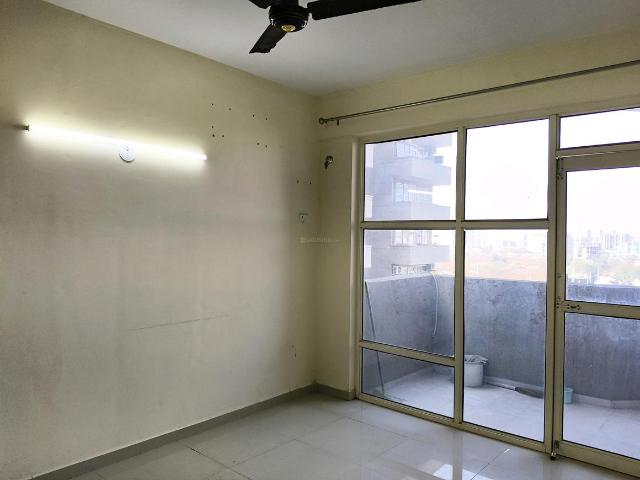 2 BHK Apartment in Sector 70A for resale Gurgaon. The reference number is 19301204