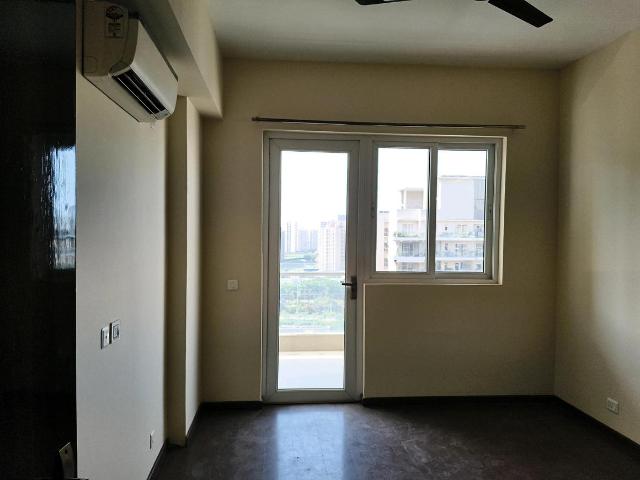 2 BHK Apartment in Sector 70A for resale Gurgaon. The reference number is 20491951