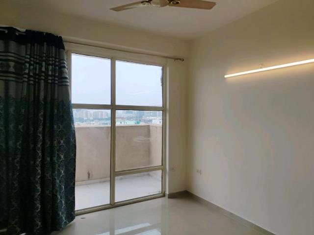 2 BHK Apartment in Sector 70A for resale Gurgaon. The reference number is 20825211