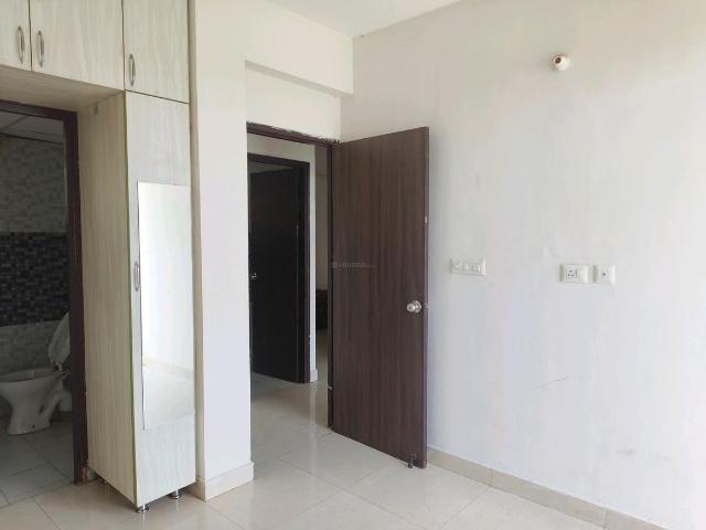 2 BHK Apartment in Sector 71 for rent Gurgaon. The reference number is 20751167