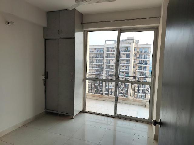 2 BHK Apartment in Sector 71 for rent Gurgaon. The reference number is 20209242