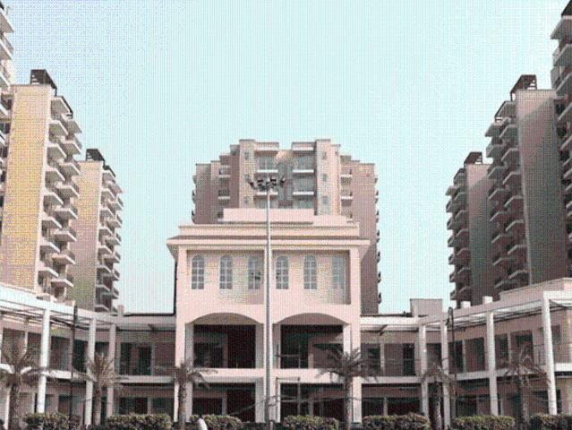 2 BHK Apartment in Sector 71 for resale Gurgaon. The reference number is 19766288