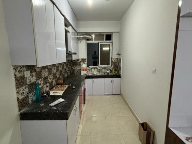 2 BHK Apartment in Sector 71 for resale Gurgaon. The reference number is 20294208
