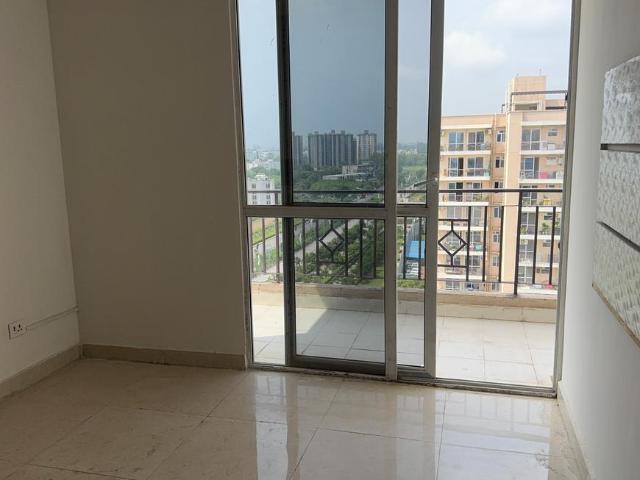 2 BHK Apartment in Sector 71 for resale Gurgaon. The reference number is 20768144