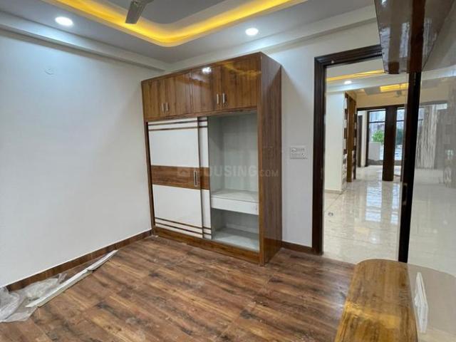 2 BHK Apartment in Sector 71 for resale Noida. The reference number is 14564148