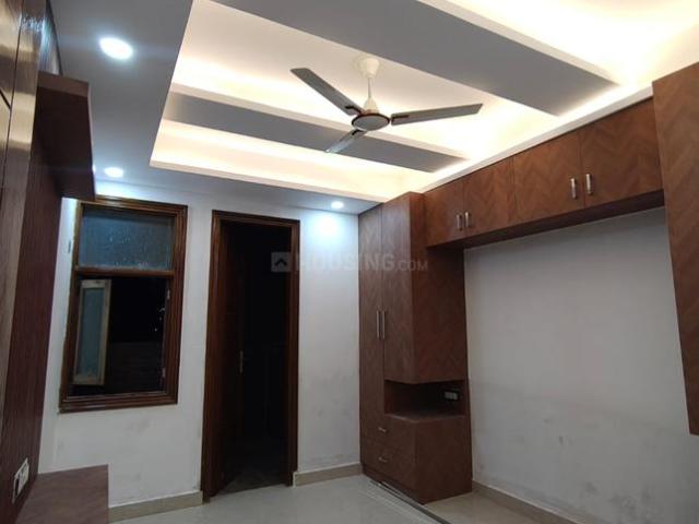 2 BHK Apartment in Sector 73 for resale Noida. The reference number is 19765129