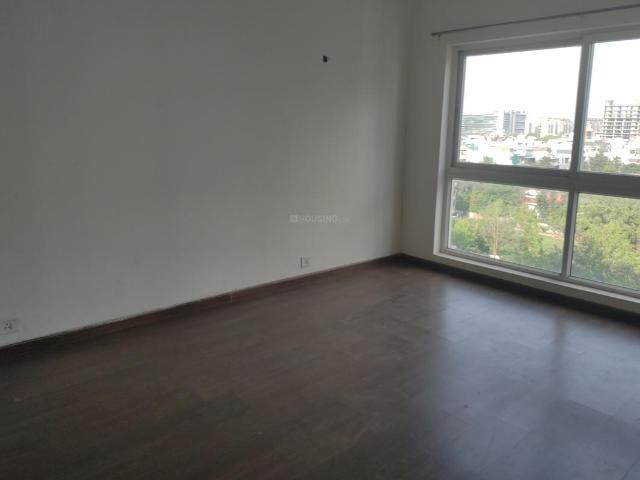 2 BHK Apartment in Sector 72 for rent Gurgaon. The reference number is 18004760