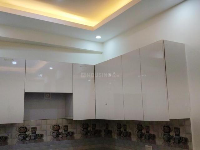 2 BHK Apartment in Sector 72 for resale Noida. The reference number is 17656120
