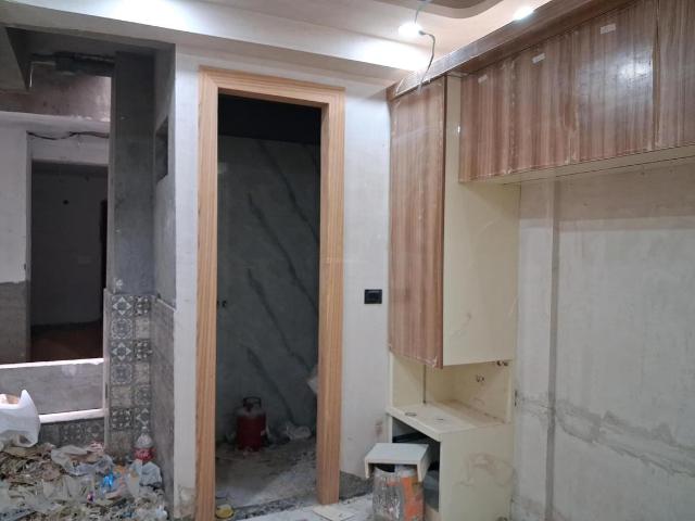 2 BHK Apartment in Sector 72 for resale Noida. The reference number is 20587594