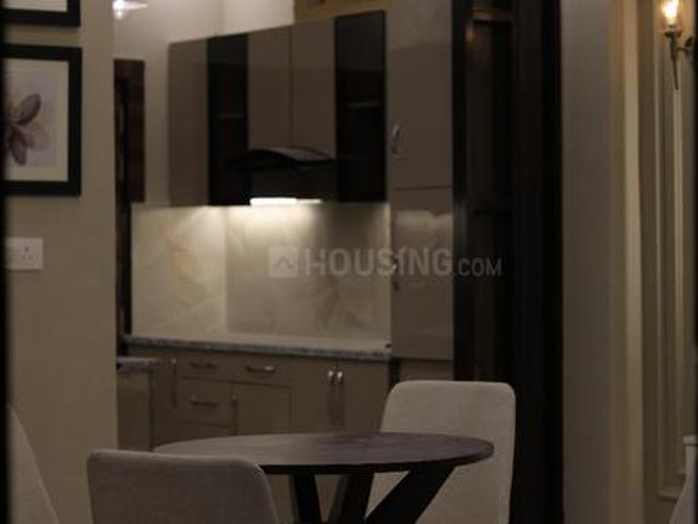 2 BHK Apartment in Sector 72 for resale Noida. The reference number is 20037734