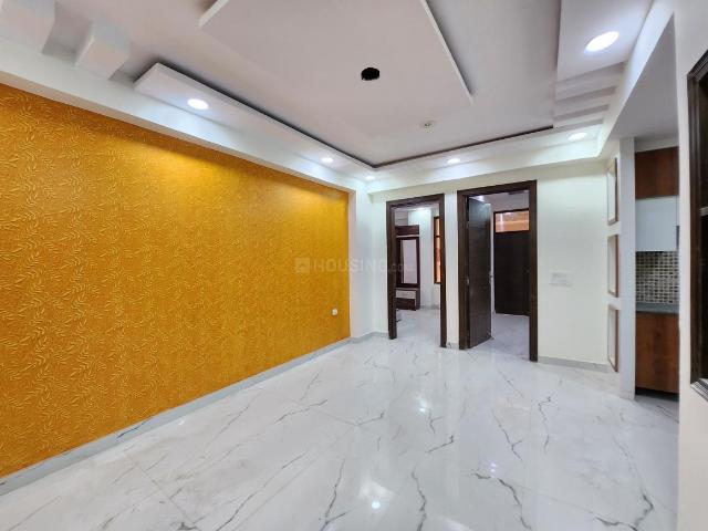2 BHK Apartment in Sector 72 for resale Noida. The reference number is 20119404