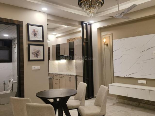 2 BHK Apartment in Sector 72 for resale Noida. The reference number is 20161628