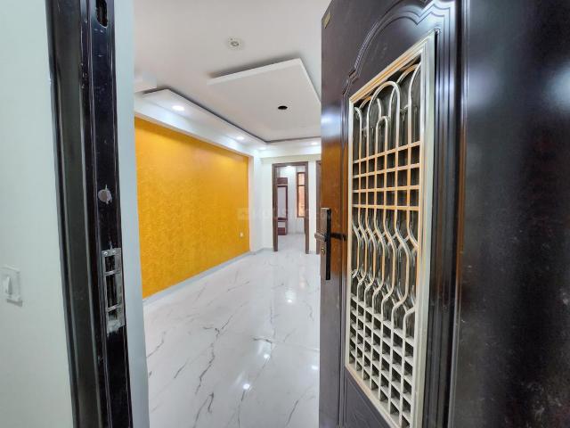 2 BHK Apartment in Sector 72 for resale Noida. The reference number is 20242877