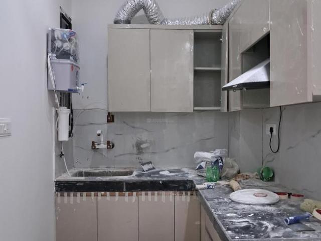 2 BHK Apartment in Sector 72 for resale Noida. The reference number is 20337488