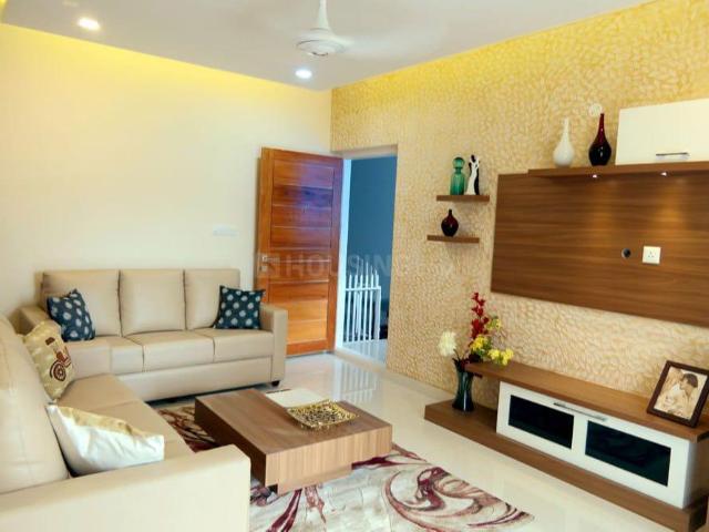 2 BHK Apartment in Sector 72 for resale Noida. The reference number is 20363421
