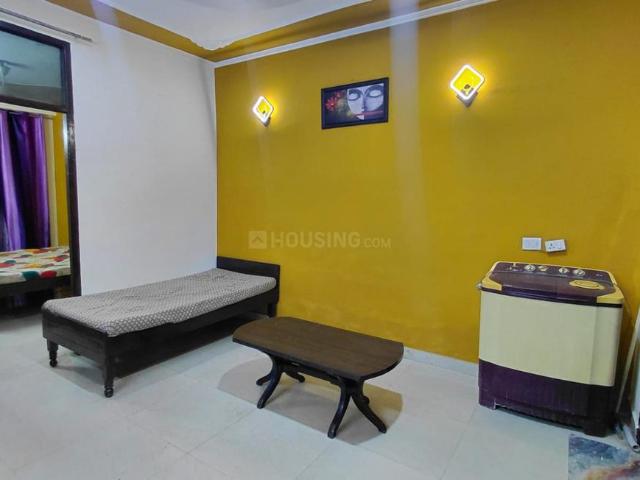 2 BHK Apartment in Sector 73 for rent Noida. The reference number is 20718776