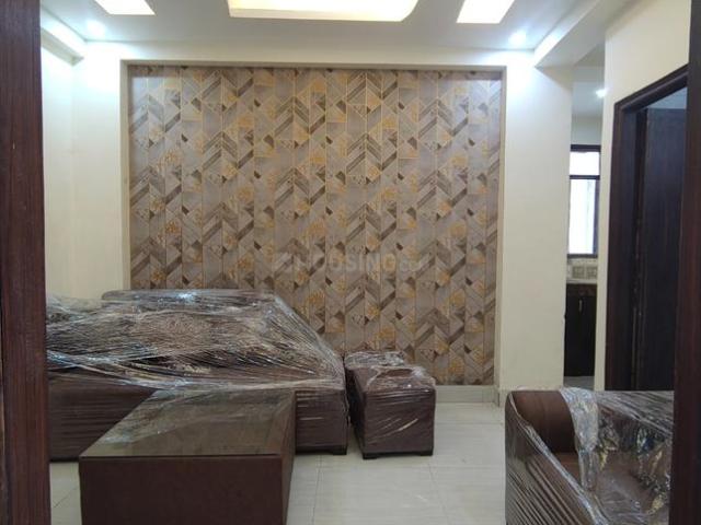 2 BHK Apartment in Sector 73 for rent Noida. The reference number is 20755771