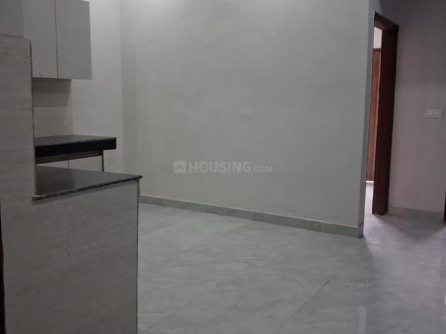 2 BHK Apartment in Sector 73 for rent Noida. The reference number is 20767437